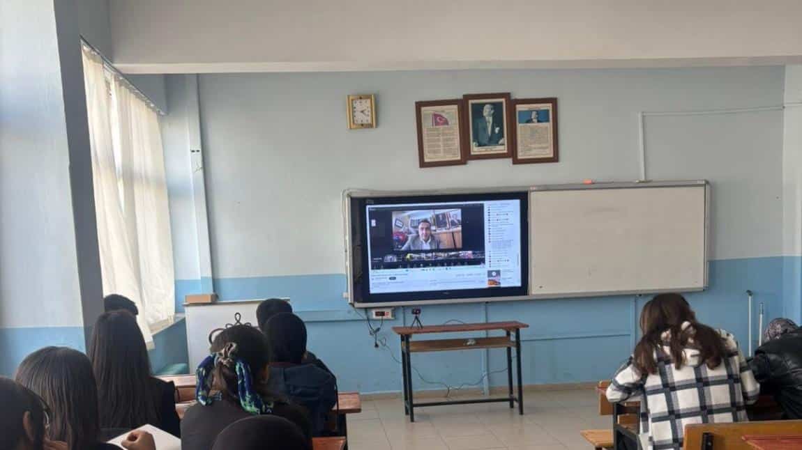 TÜBİTAK TARAFINDAN UZAYA GİDEN BİLİM ADAMLARIMIZIN OKULUMUZLA CANLI BAĞLANTISI